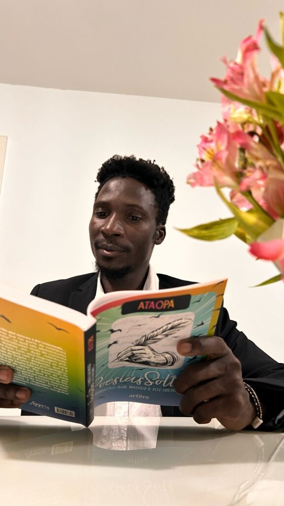 “Poesias Soltas: O Embrião que Nasceu e Foi Crescendo”, obra do poeta angolano Ataopa será lançado nesse sábado (10/05)
