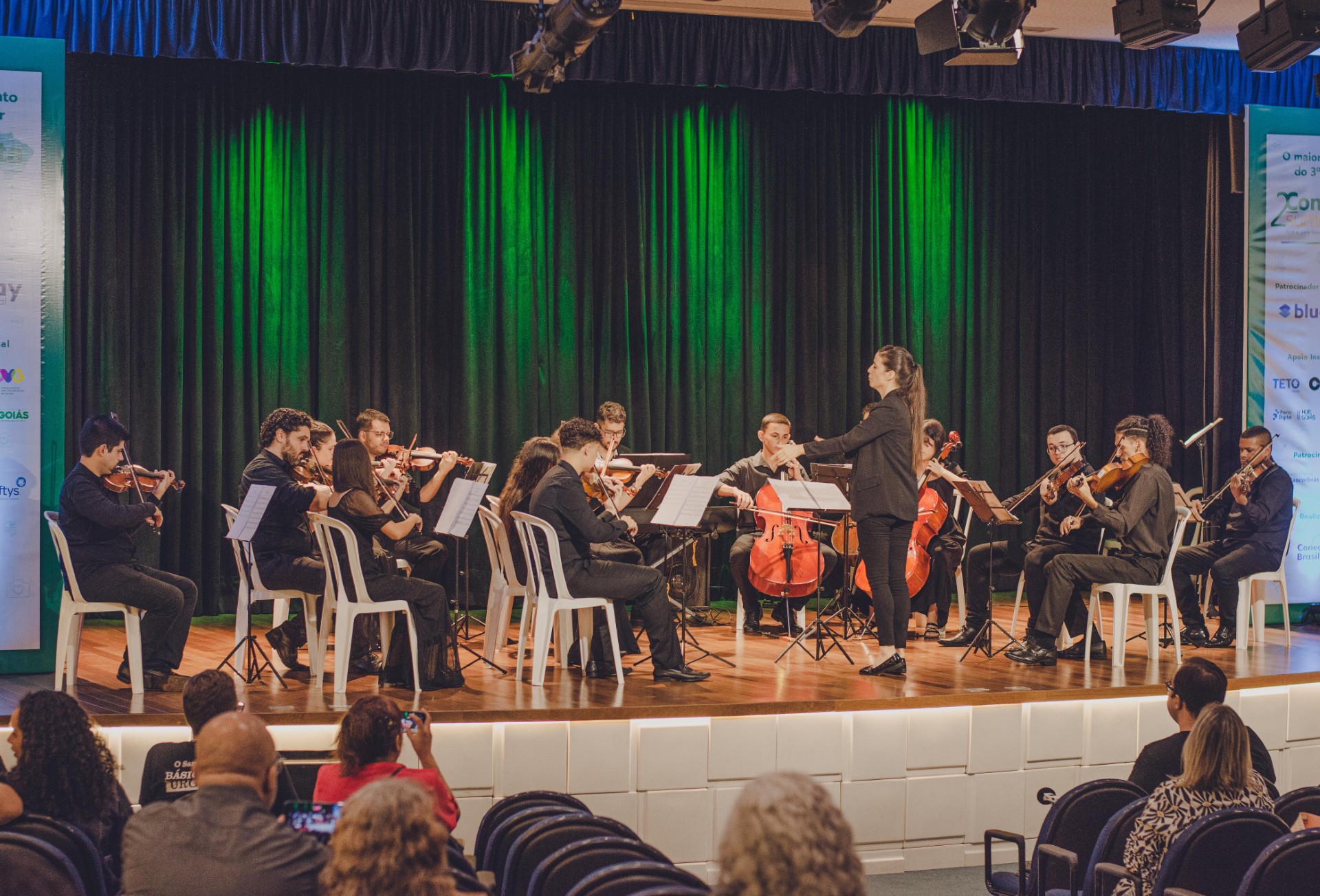 Instituto Cajuzinhos do Cerrado se apresenta no Martim Cererê