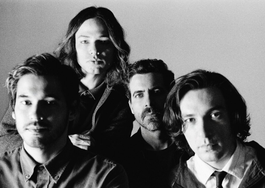 Banda Terno Rei faz show no Martim Cererê