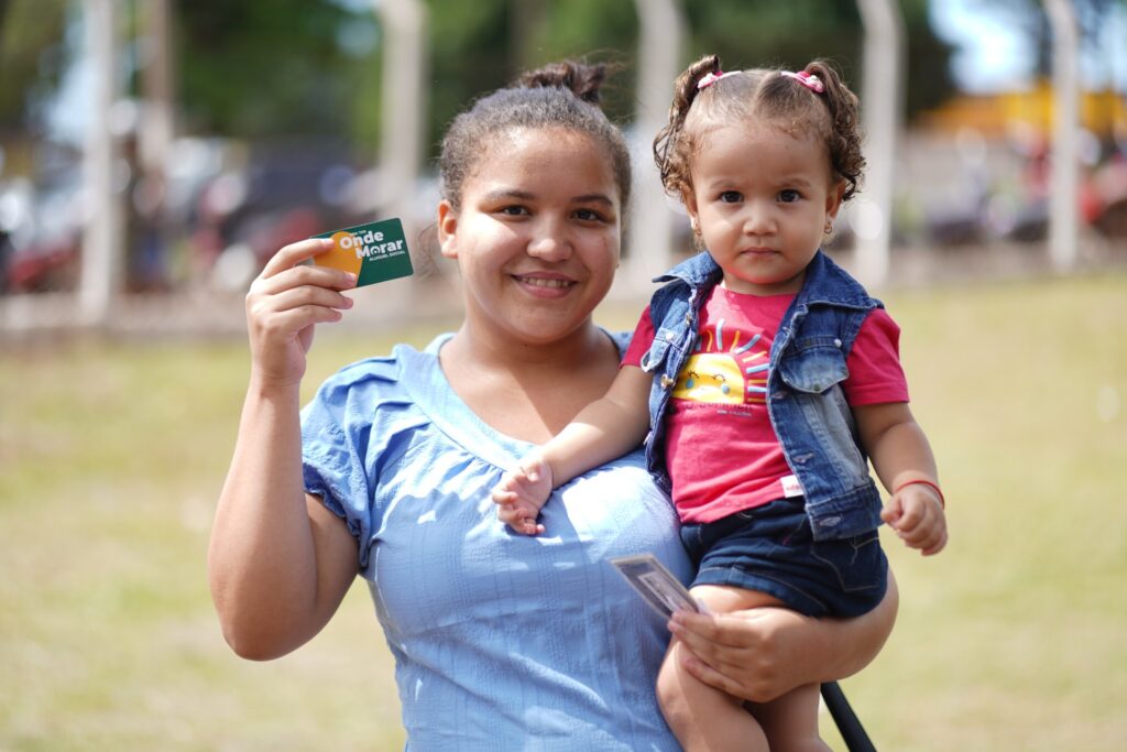 Aluguel Social entrega novos cartões em Goianésia