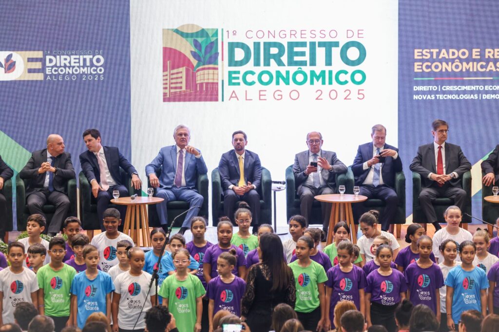 Caiado destaca protagonismo de Goiás ao homenagear ministros do STF e procurador-geral da República