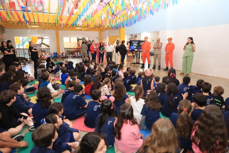 Palestra conscientiza sobre preservação do Morro da Serrinha