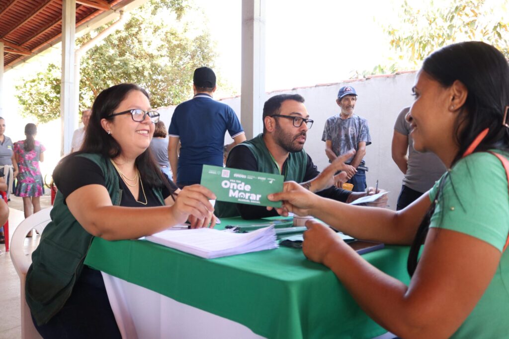 Entrega de cartão do Aluguel Social