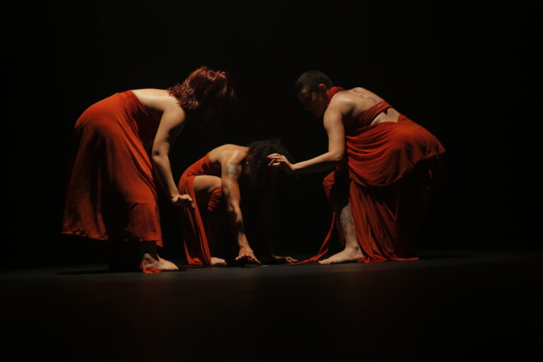 Cine Teatro São Joaquim recebe turnê do grupo Nômades de Dança