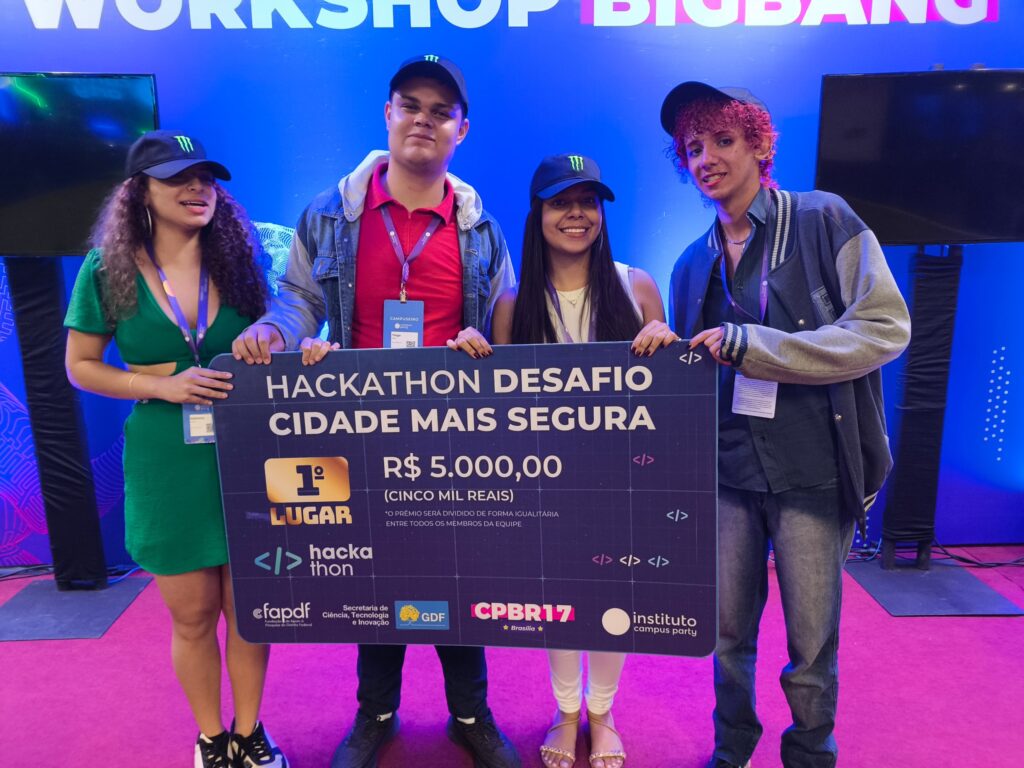 Equipe da Escola do Futuro de Goiás vence desafio de inovação na Campus Party Brasília