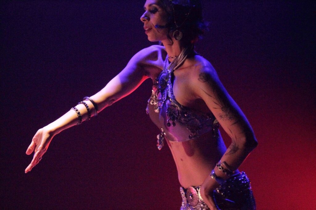 Oficina gratuita propõe reconexão com corpo por meio da dança