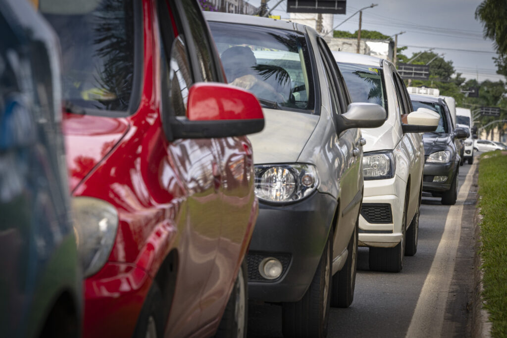 Carros na rua