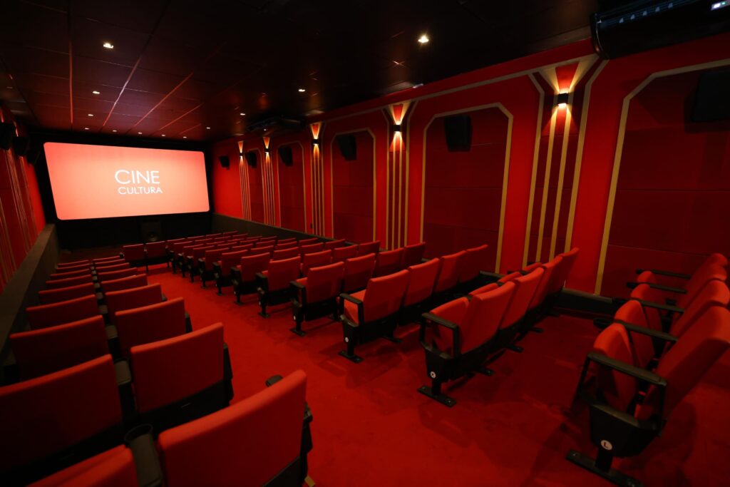 Visão interna do Cine Cultura