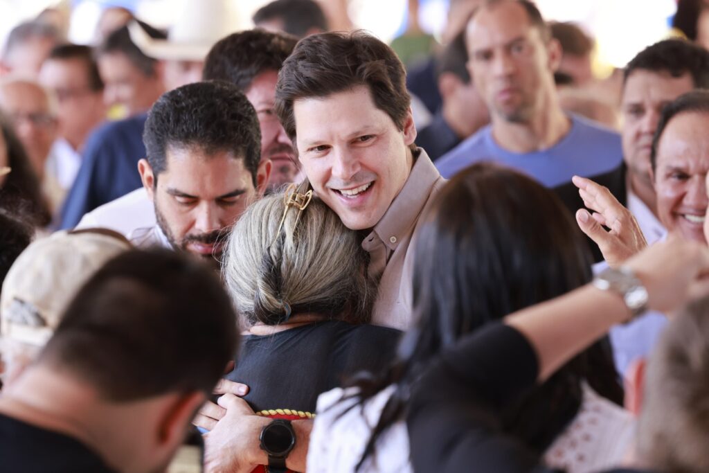 Daniel Vilela entrega casas a custo zero em Inaciolândia