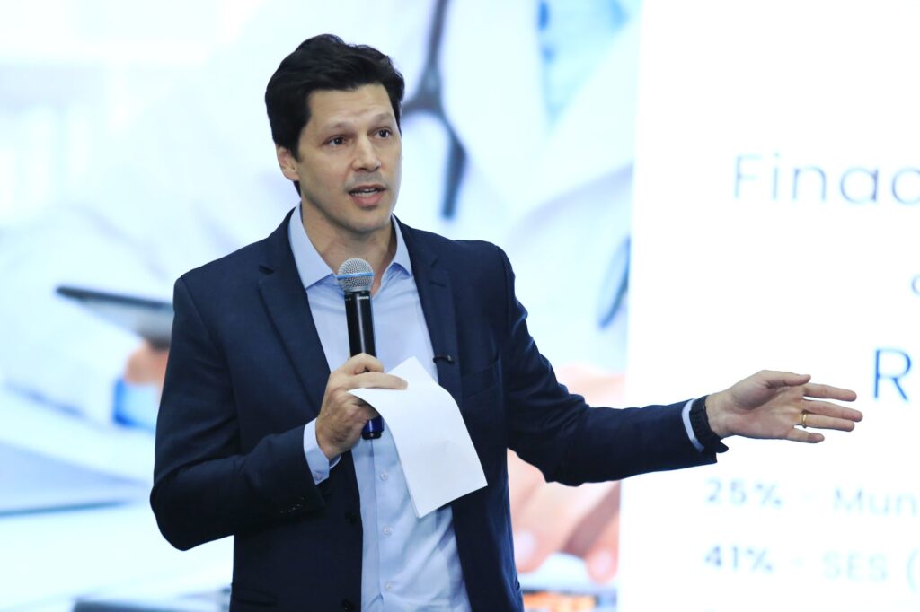 Daniel Vilela na reunião com prefeitos sobre Samu