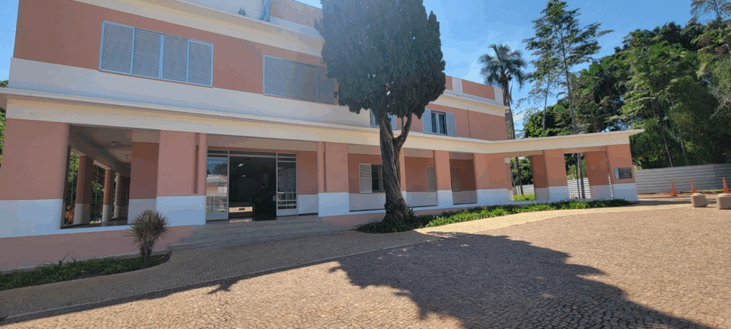 Aberto chamamento público para execução do Projeto Cine Goiás Itinerante - Fachada da Secult