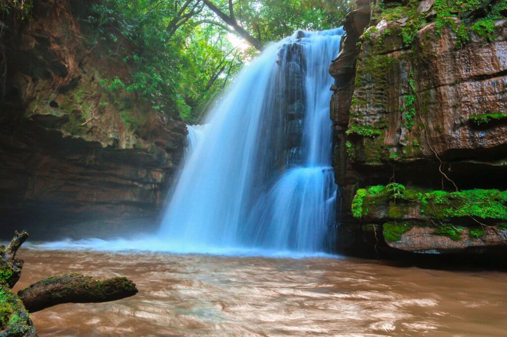 Atividades turísticas em Goiás crescem pelo oitavo mês seguido