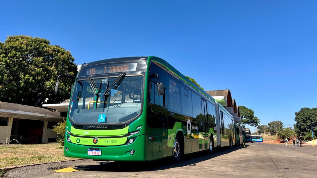 ônibus do transporte coletivo