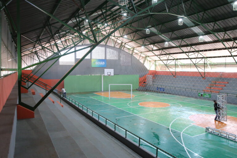 Governo inaugura reforma do Ginásio de Esportes do Jardim Guanabara