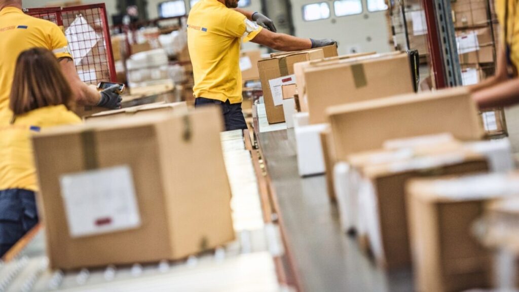 Serviço de correios