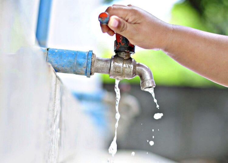 abastecimento de água Saneago