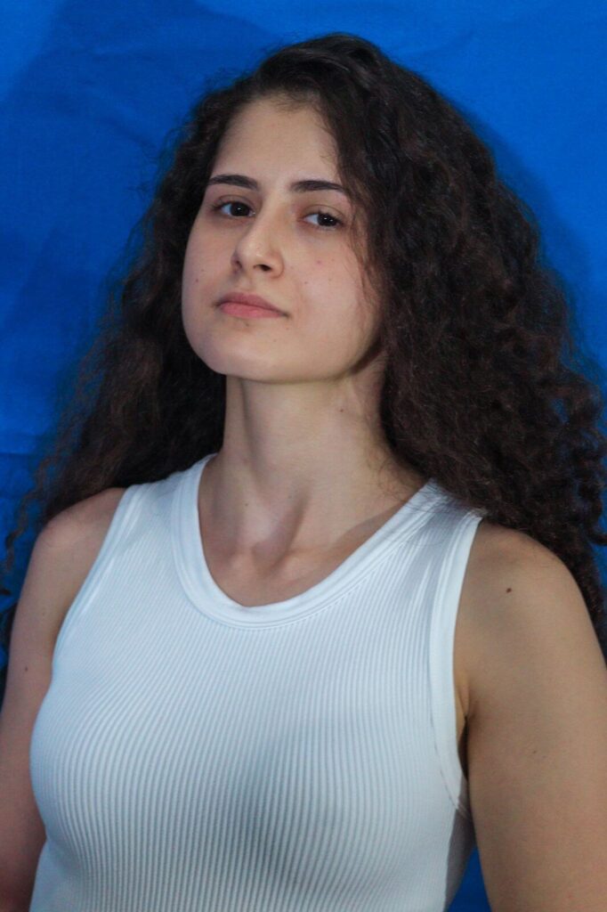 Atriz Duda Borges promove oficinas culturais gratuitas em Rio Verde