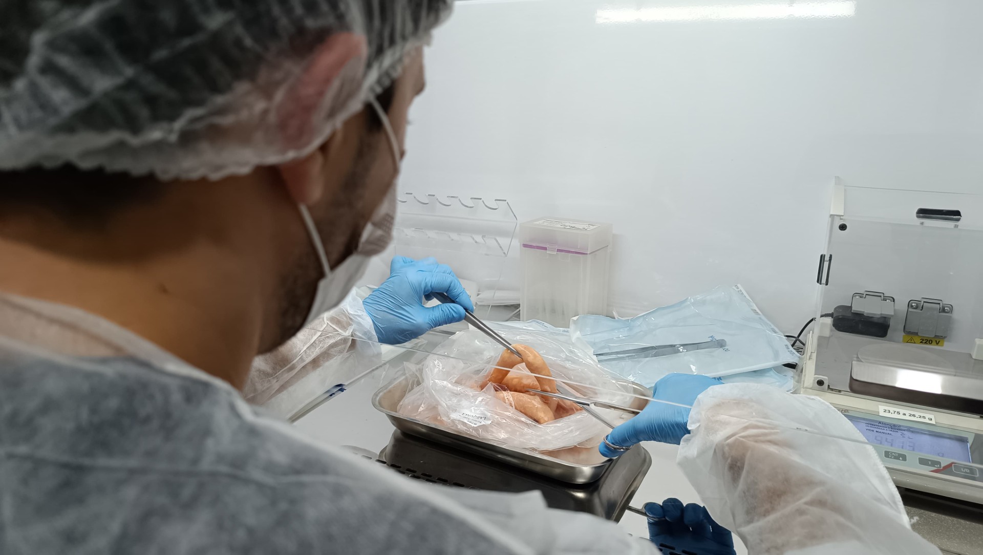 LabQuali da Agrodefesa realiza cerca de 10 mil análises de alimentos de origem animal por ano