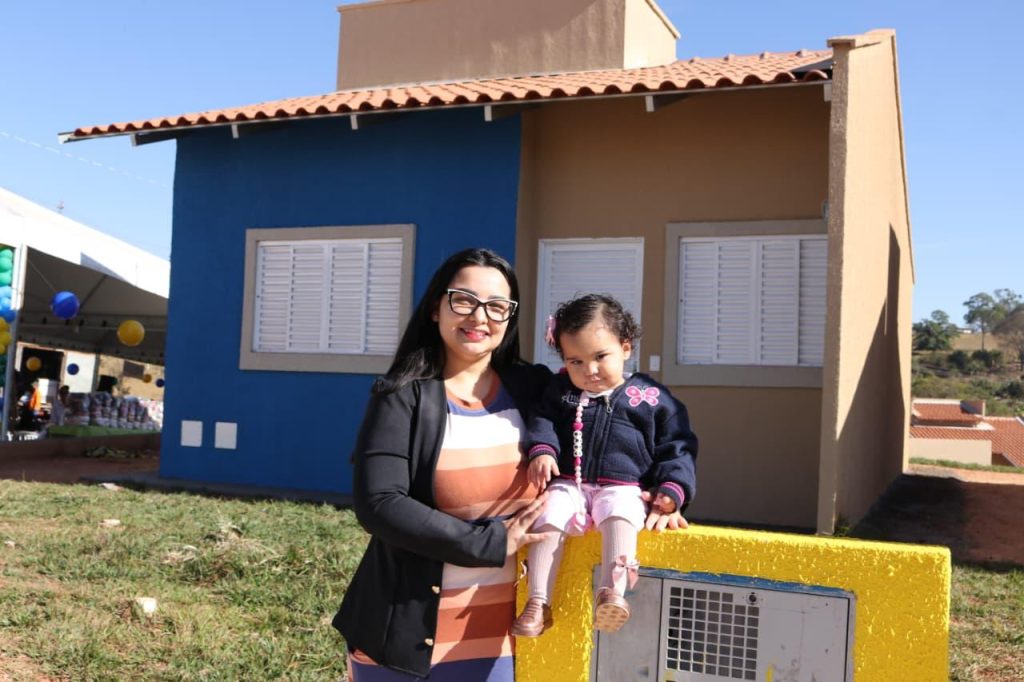 Aruanã e Santa Fé de Goiás vão receber benefícios habitacionais
