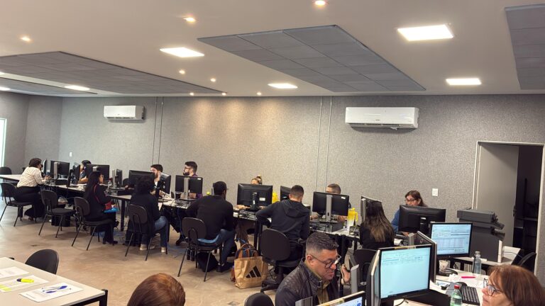 Começa efetivação de professores convocados na terceira turma do ano