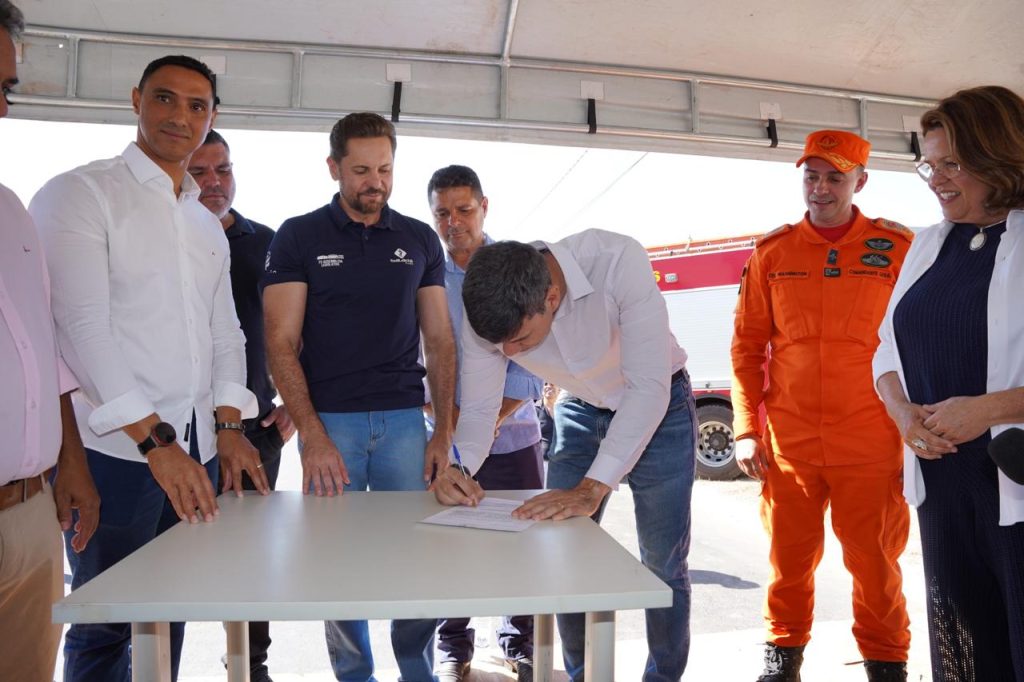 Goinfra e Bombeiros em Aragarças