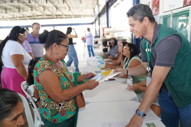 Estado entrega escrituras em Uruaçu e sorteia casas em Mutunópolis
