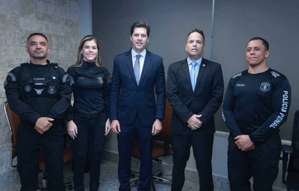 Governo faz entrega simbólica do Plano Estadual Pena Justa ao STF