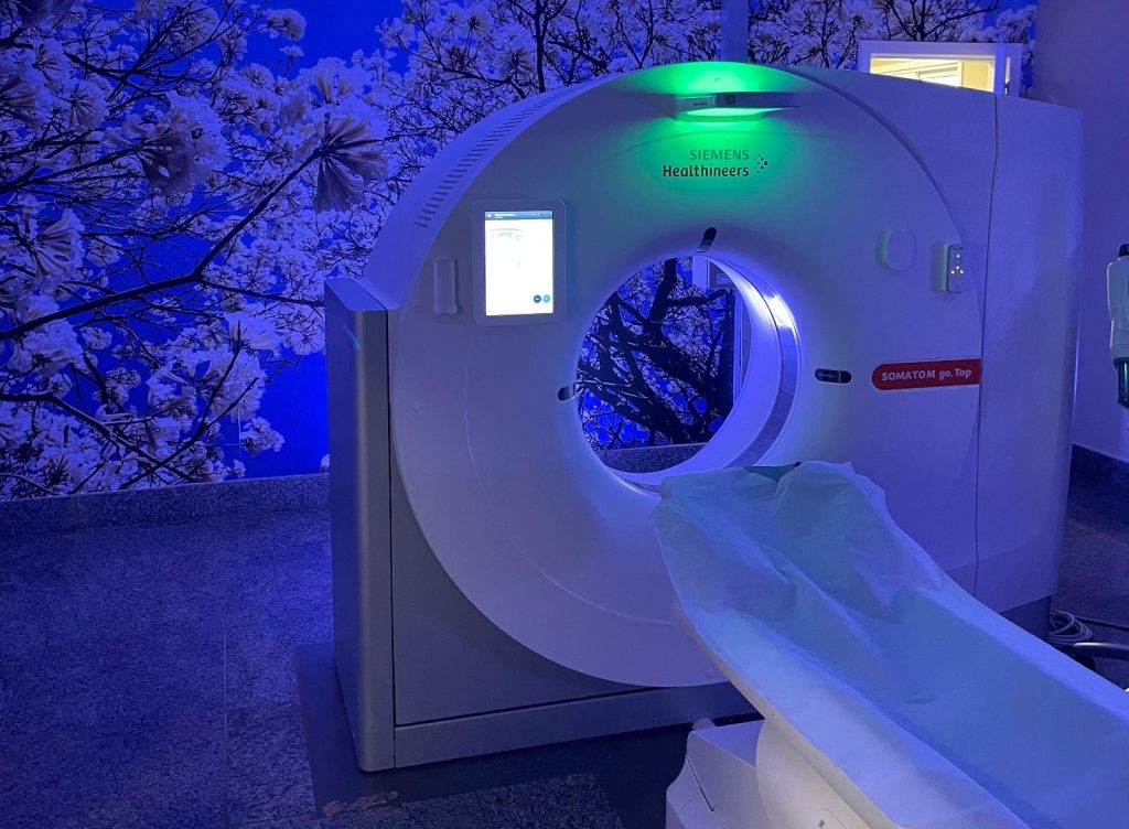 Aparelho de tomografia_Braz da Silva_Imed