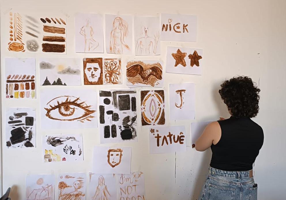 Clube do Desenho na Escola de Artes Visuais