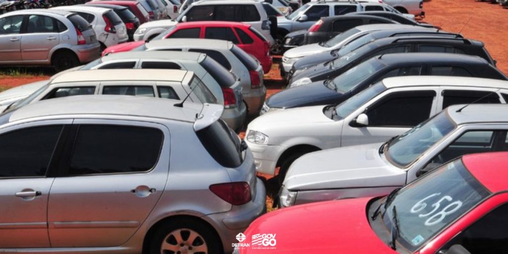 Detran vai leiloar de mais de três mil veículos