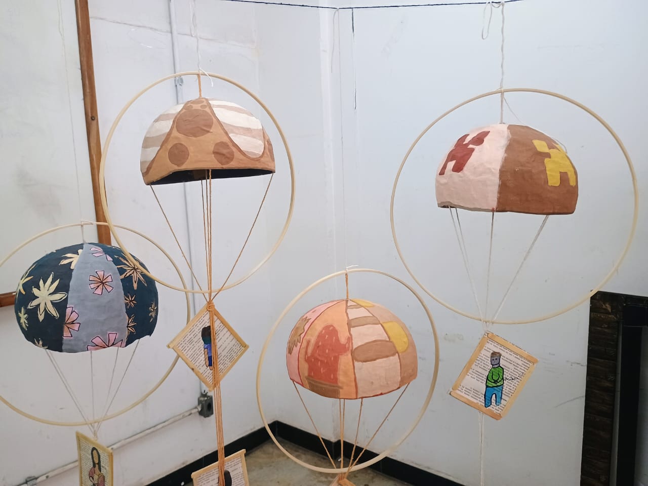 Basileu França abre exposição de turmas infantojuvenis