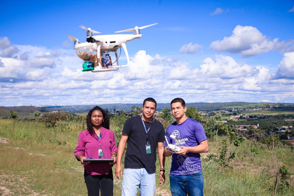 Escola do Futuro de Goiás cria drone para auxiliar no reflorestamento do Cerrado