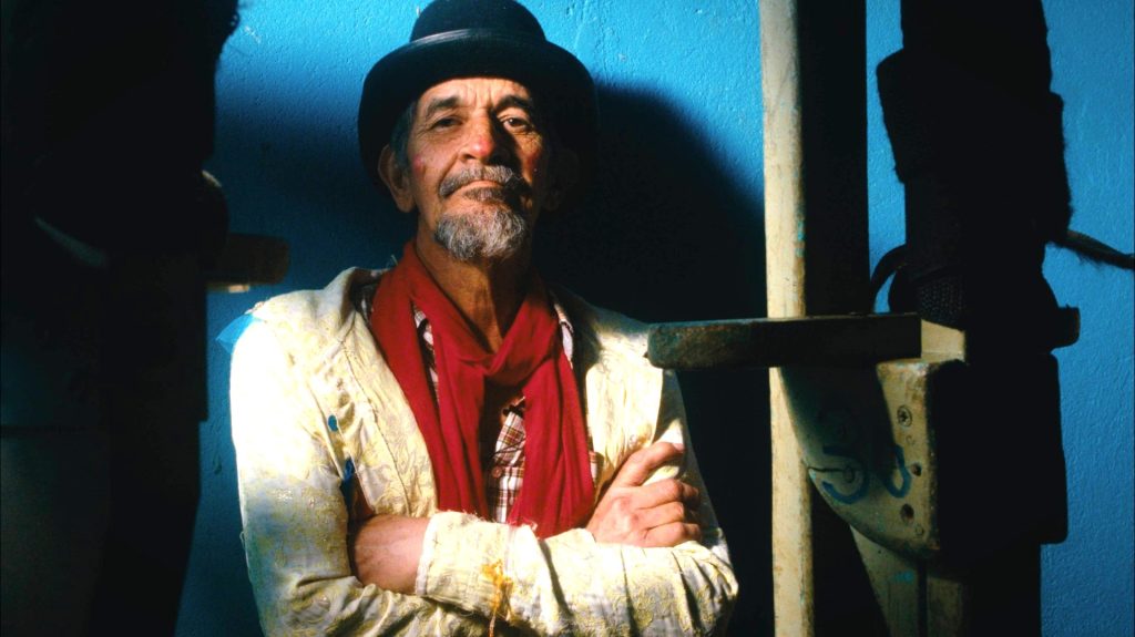 Série documental revela bastidores e trajetórias do teatro goiano