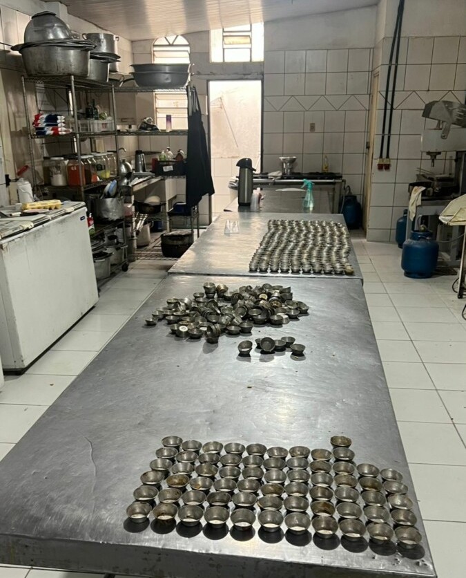 Interditado buffet clandestino em Goiânia