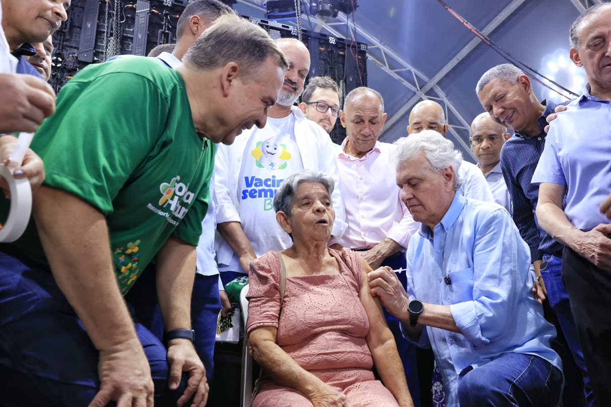 Caiado destaca gestão humanitária e parceria com a Prefeitura de Goiânia em ações sociais