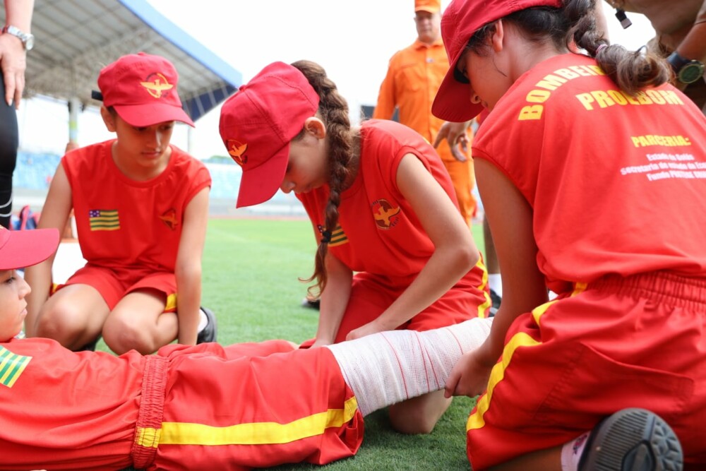 Competição Bombeiro Mirim de Aço comemora Dia das Crianças