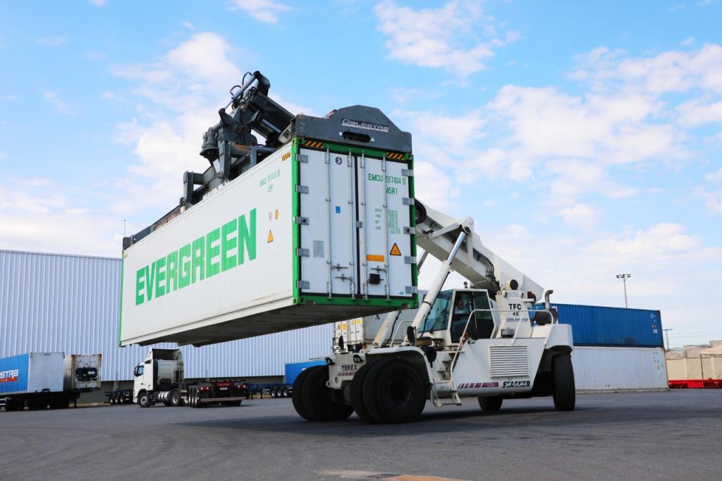 TRANSPORTE DE CONTAINER