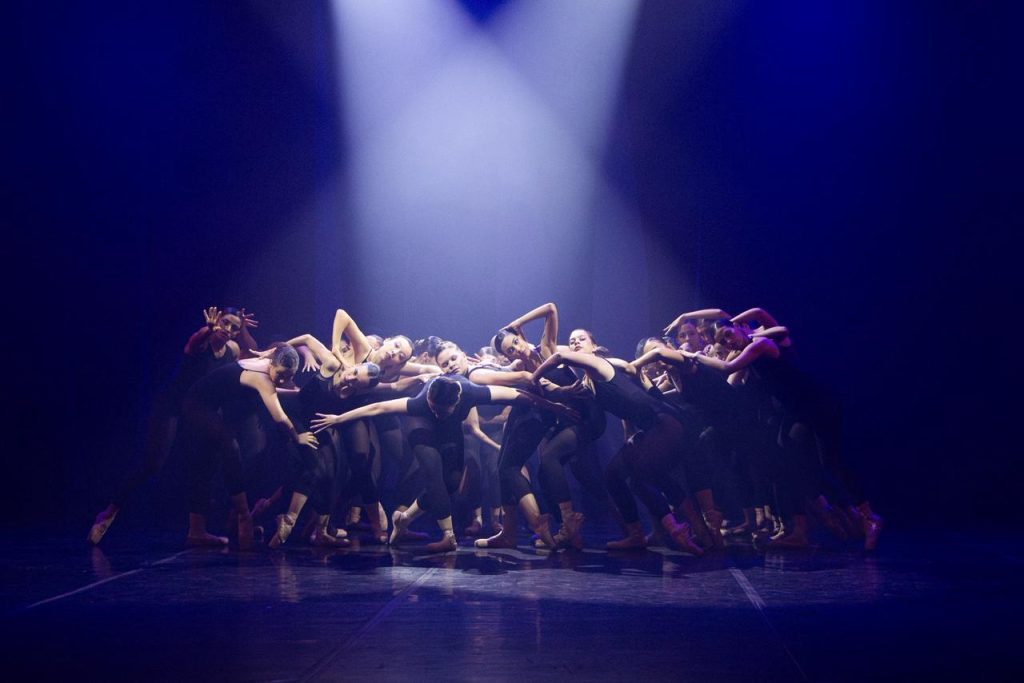 Basileu França realiza a 6ª Mostra de Dança dos cursos técnicos