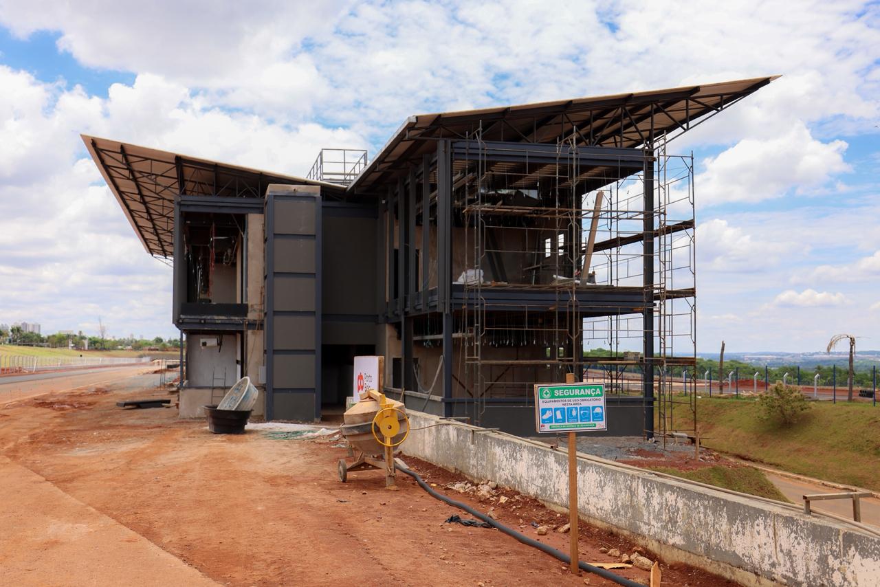 Obras para MotoGP 2026 atingem 60,2% de execução no Autódromo de Goiânia