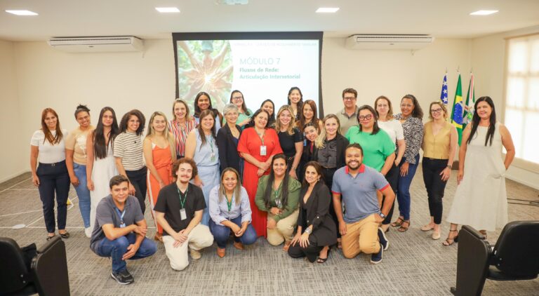 Seds capacita servidores de sete municípios sobre serviço em Família Acolhedora