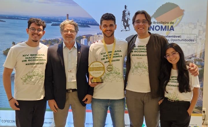 Estudante da UEG vence gincana nacional de Economia