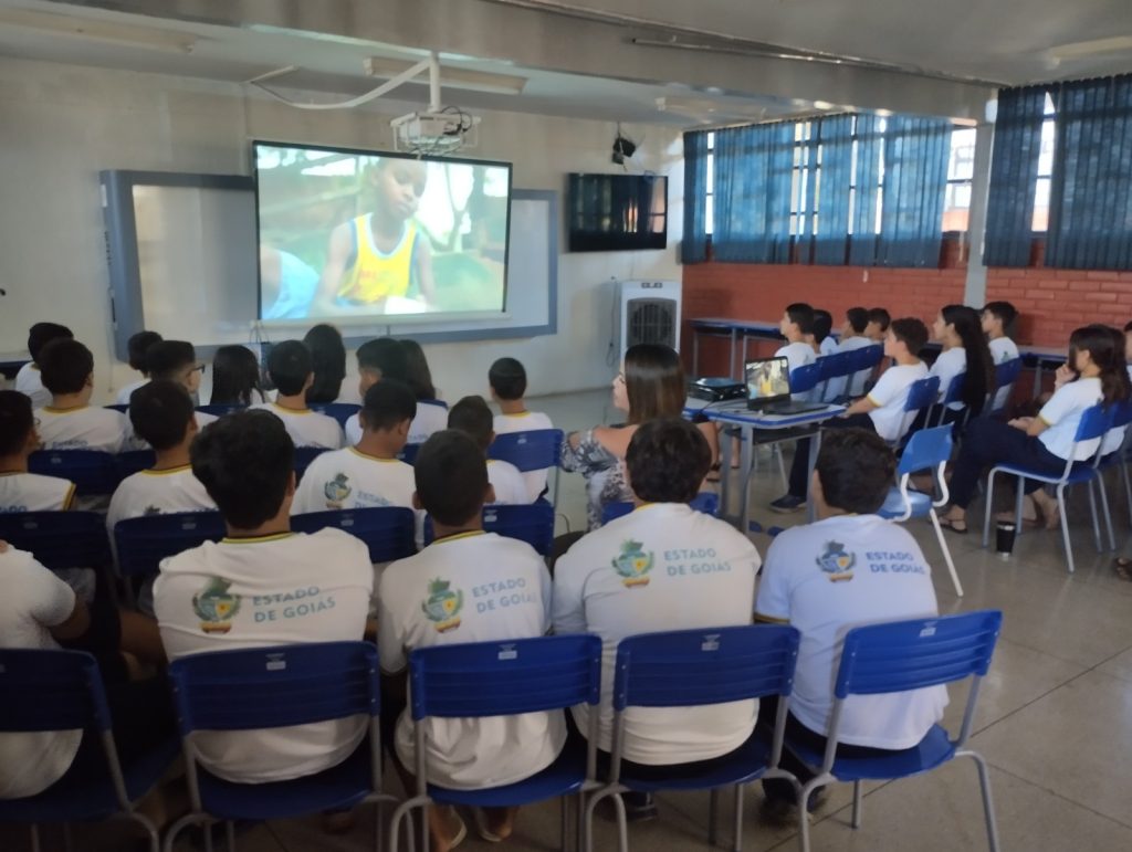 Sessão de exibição do Cine Goiás Itinerante