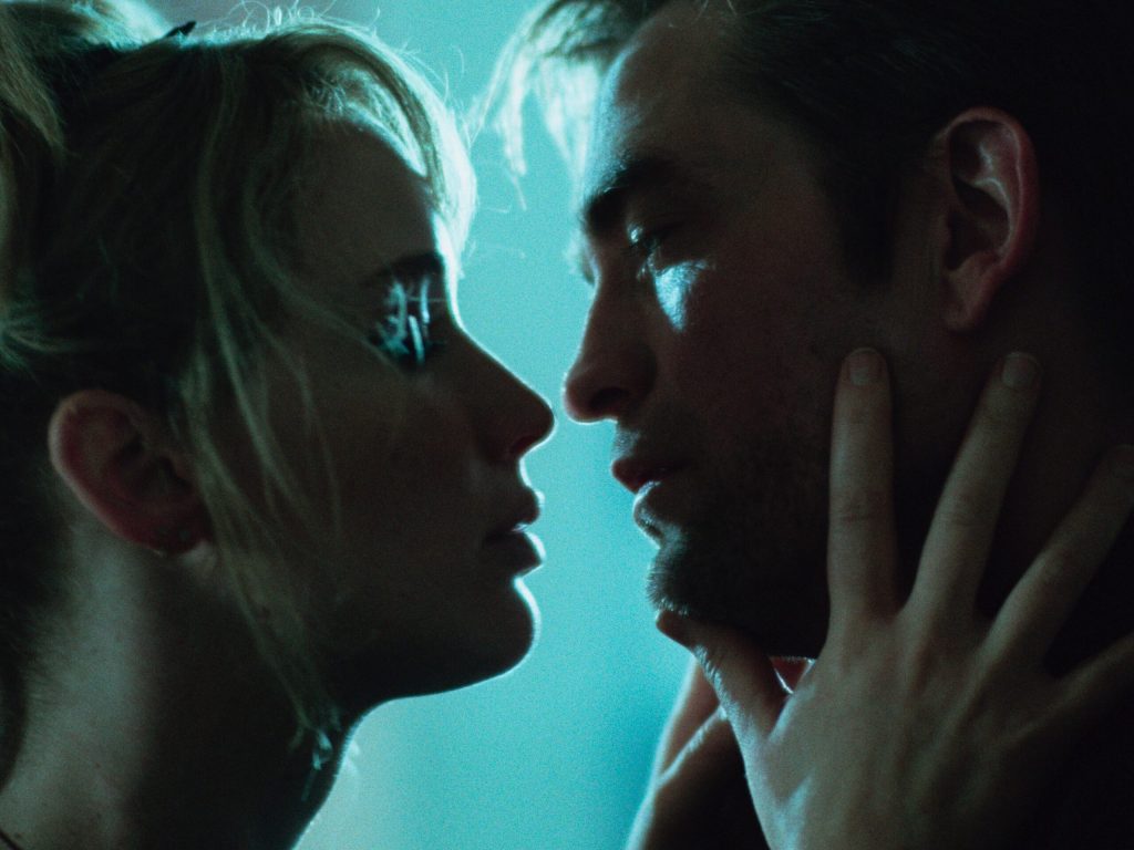 : Cine Cultura exibe "Morra, Amor", novo filme de Jennifer Lawrence e Robert Pattinson