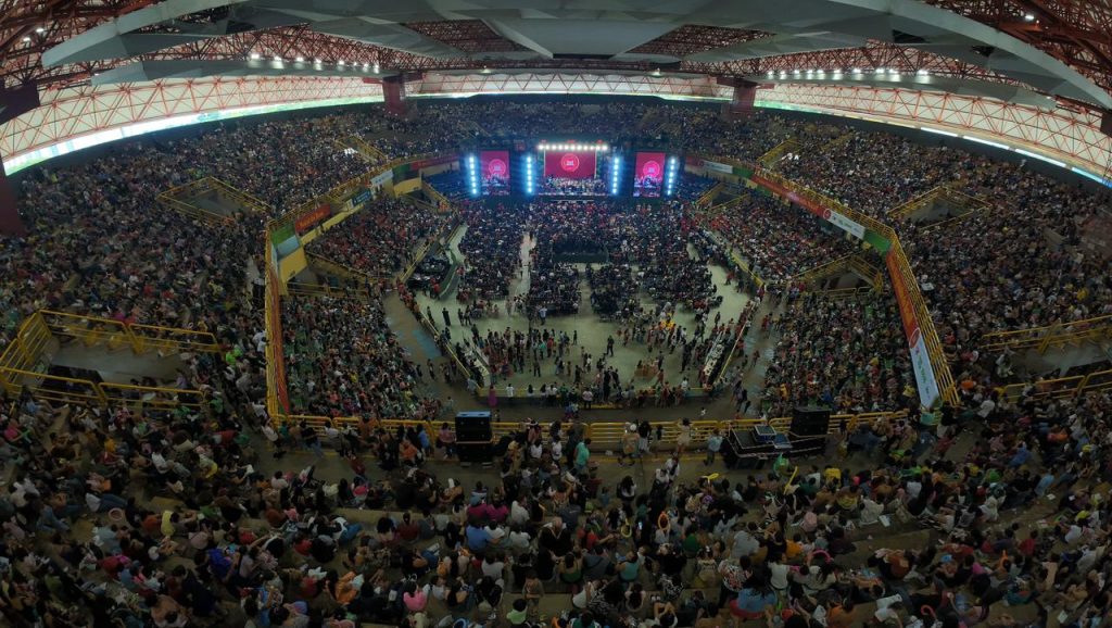 Entrega de brinquedos do Natal do Bem