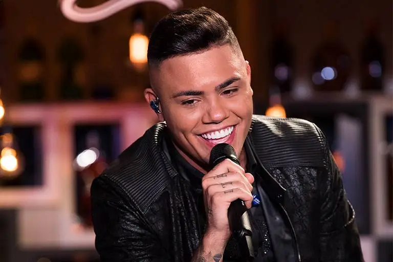 Felipe Araújo vai cantar no Festival do Bem de Itumbiara