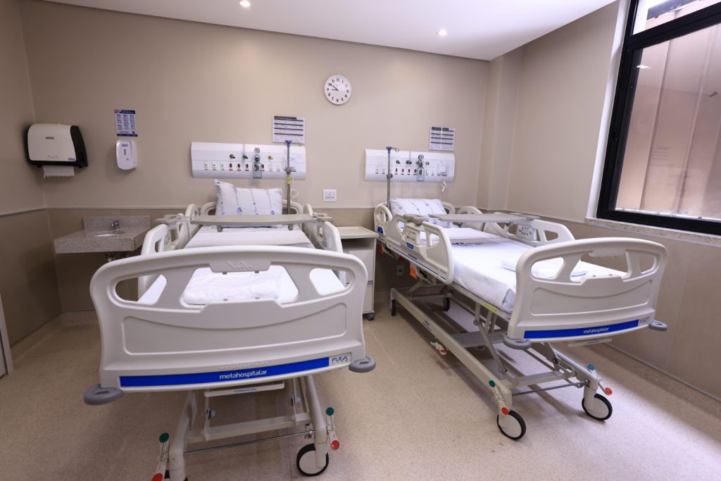 Sala de internação do novo HGG