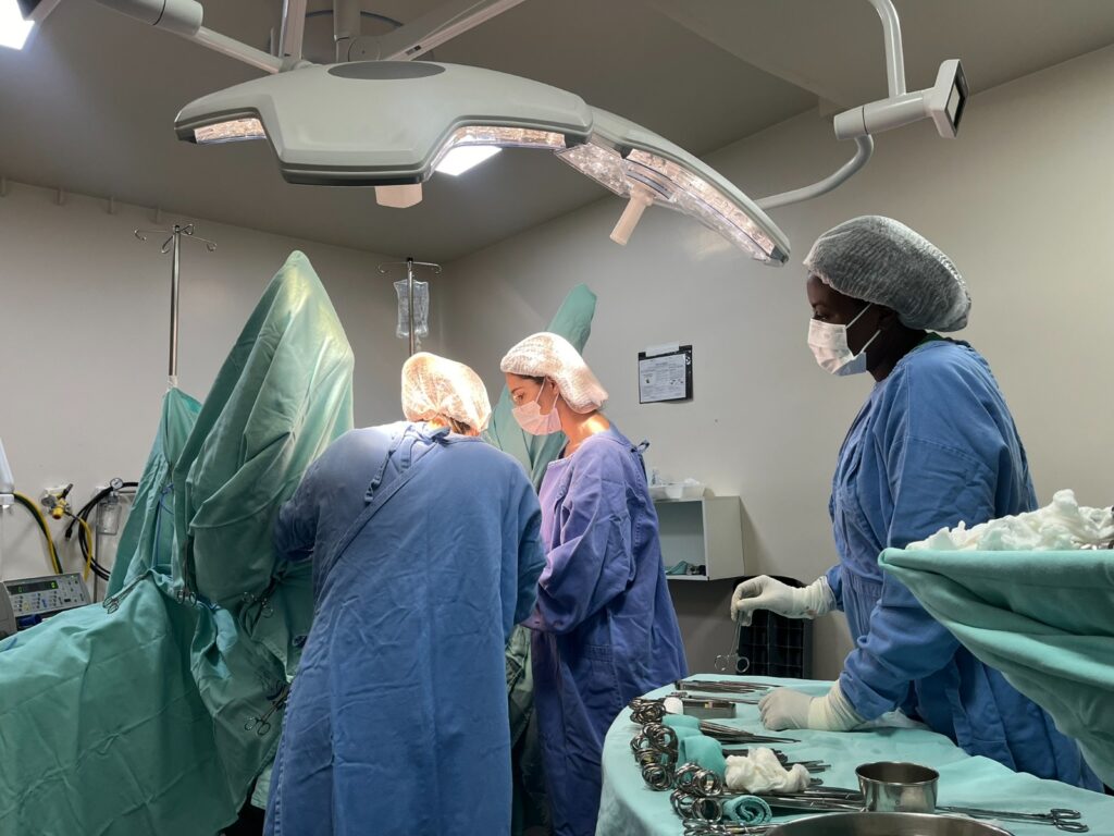 Dia da Visibilidade Trans: cirurgias complementares de redesignação passam a ser feitas a laser no HGG