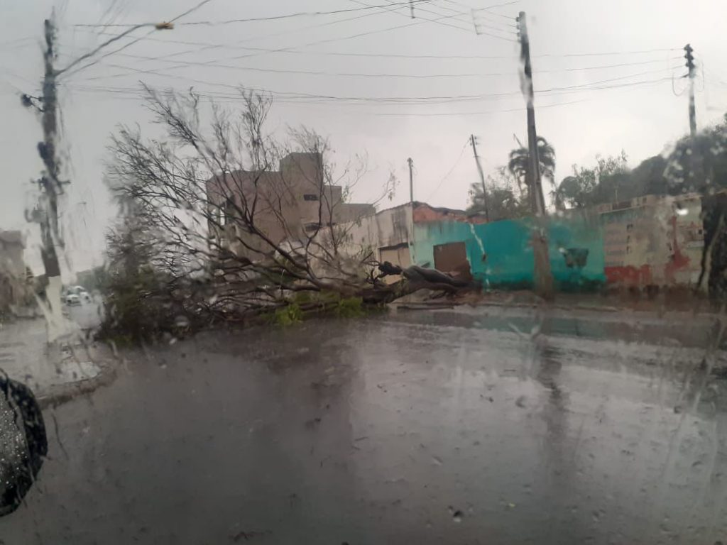 Cimehgo alerta para instabilidade climática com chuvas intensas e rajadas de vento