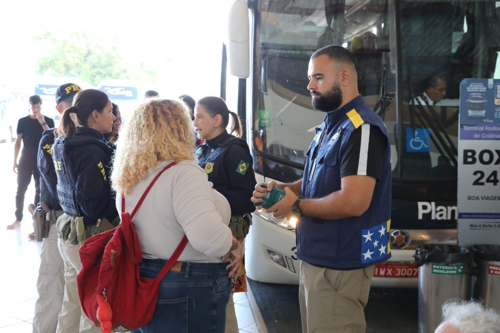 Campanha Pule, Brinque e Cuide da AGR na Rodoviária de Goiânia