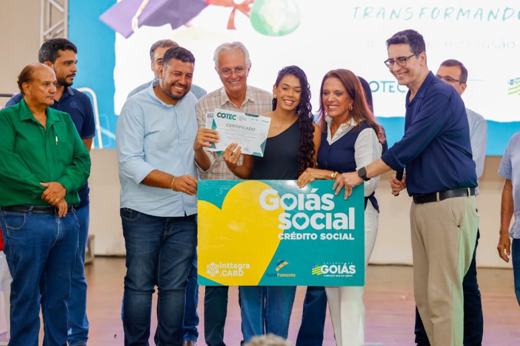 Gracinha anuncia Crédito Social 2026